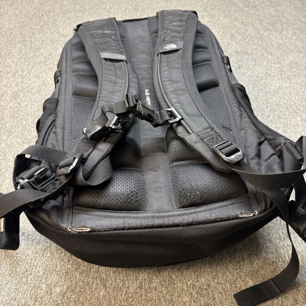 The North Face Lapttop Backpack Flexvent Black Large Recon